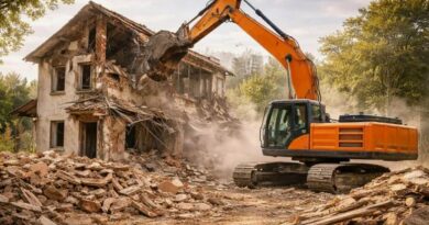 Уведомление о сносе: как законно освободить участок и избежать проблем с Росреестром при новом строительстве